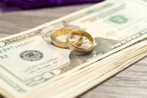 What Is the Difference Between an Uncontested and Contested Divorce?